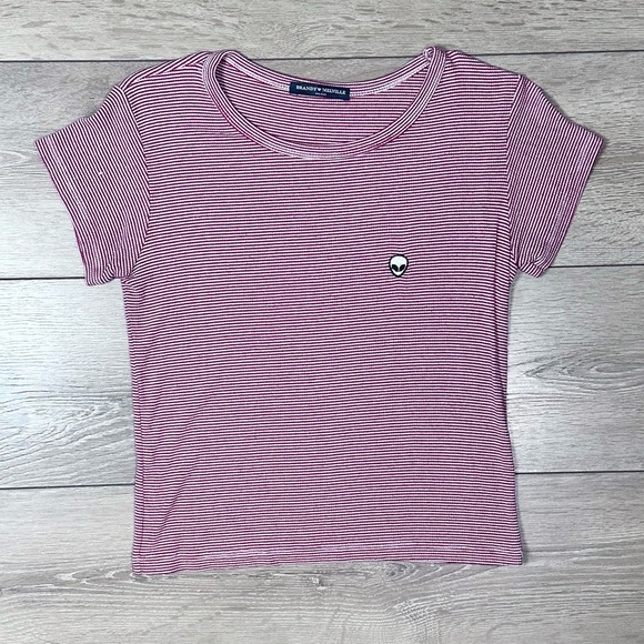 Brandy Melville Striped Tori Alien Patch Tee *Small Flaw* - Picture 4 of 12
